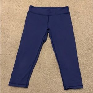 Ivivva by lululemon navy blue cropped leggings